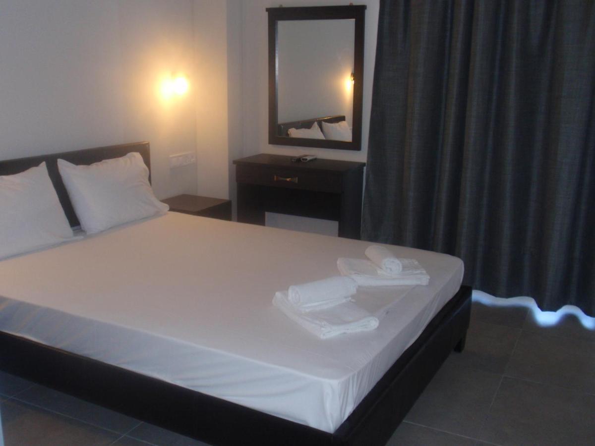 Hotel Banbus Lutrá Edipszú Kültér fotó