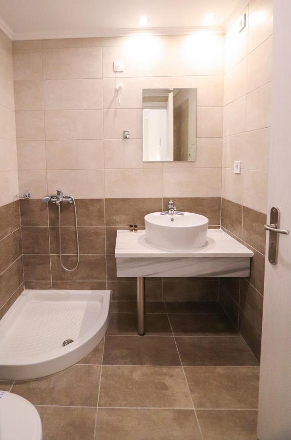 Hotel Banbus Lutrá Edipszú Kültér fotó