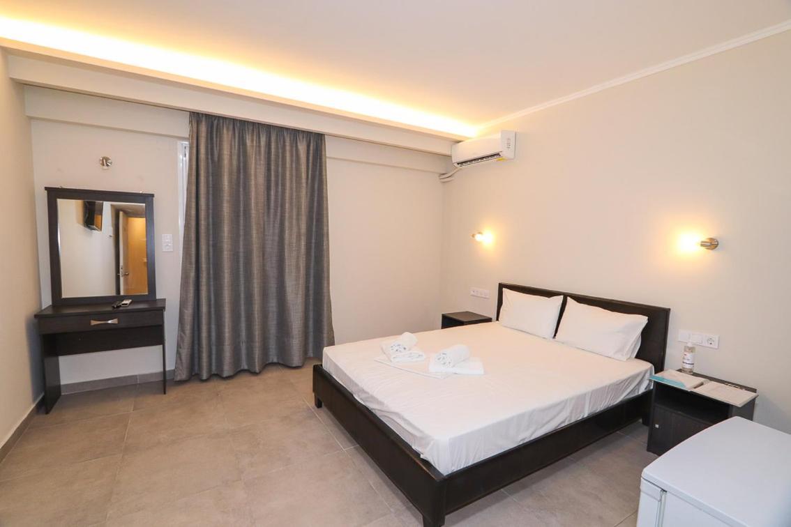 Hotel Banbus Lutrá Edipszú Kültér fotó