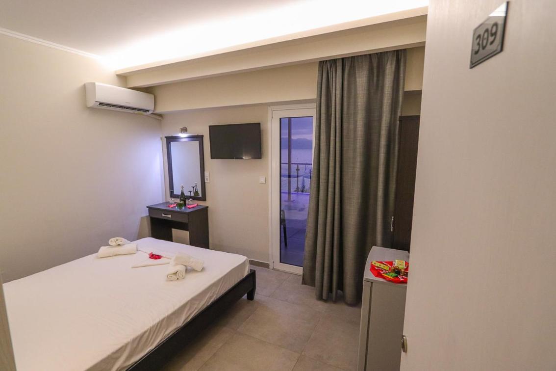 Hotel Banbus Lutrá Edipszú Kültér fotó