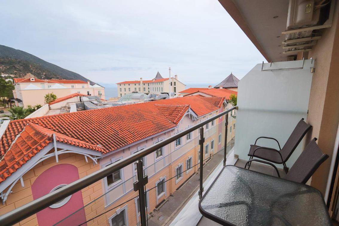Hotel Banbus Lutrá Edipszú Kültér fotó